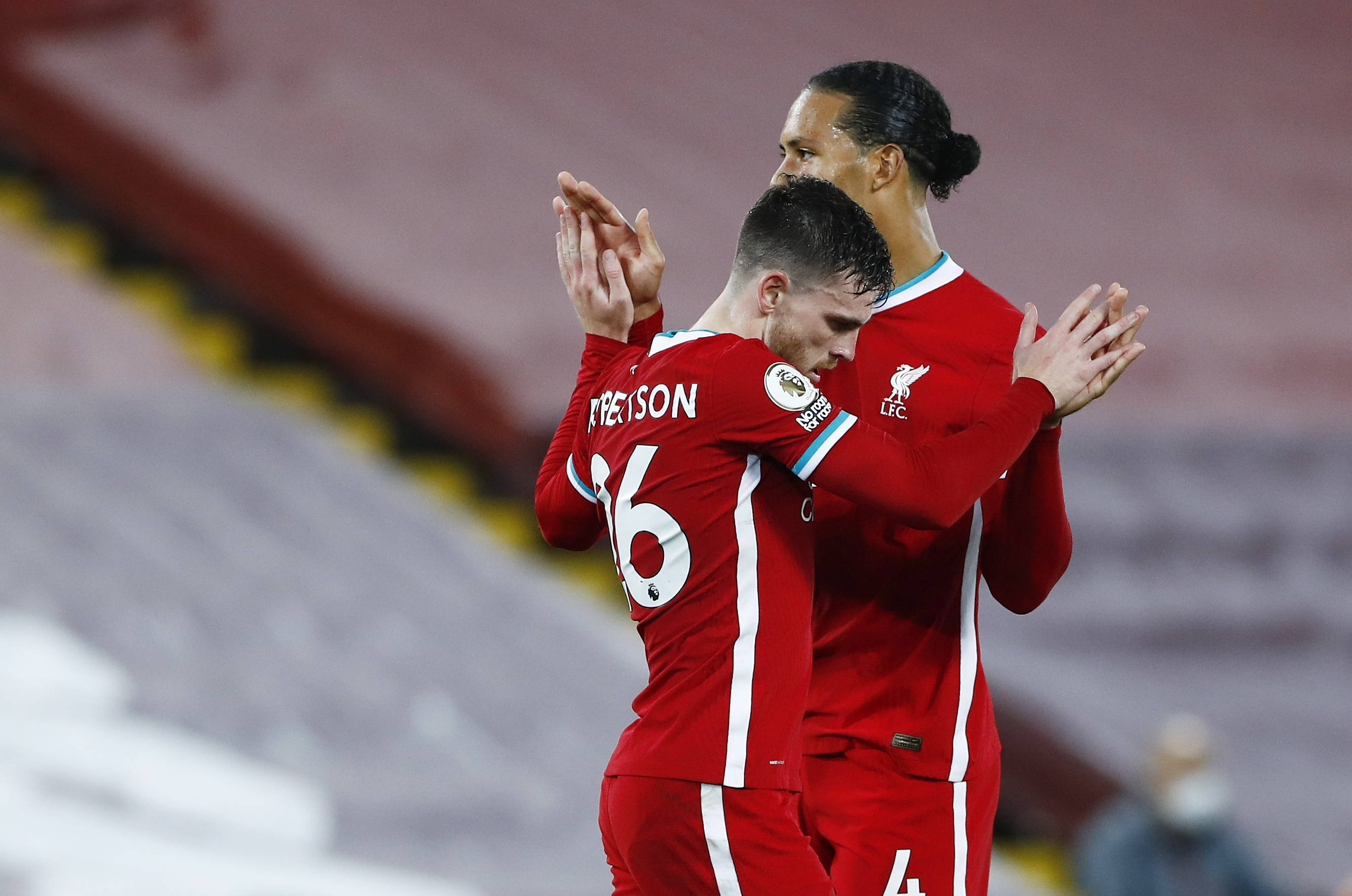 萨拉赫与埃 萨拉赫与埃